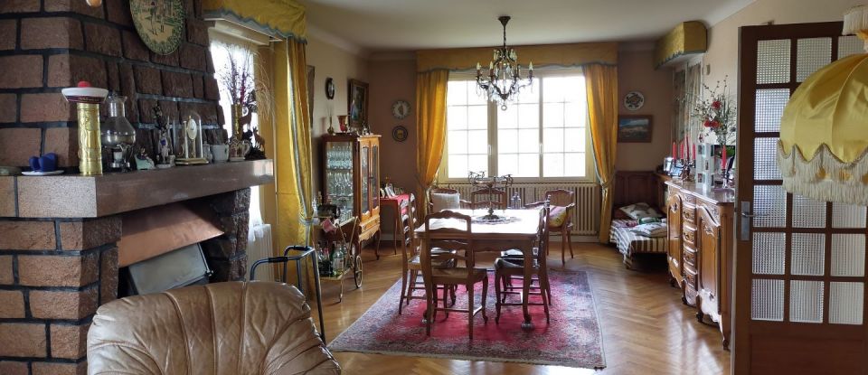 House 7 rooms of 182 m² in La Roche-sur-Yon (85000)