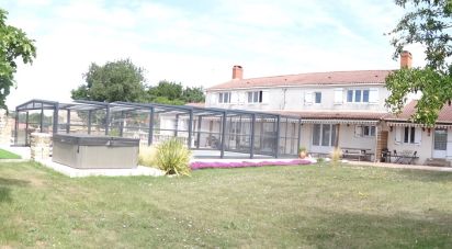 House 12 rooms of 241 m² in Saint-Cyr-en-Talmondais (85540)