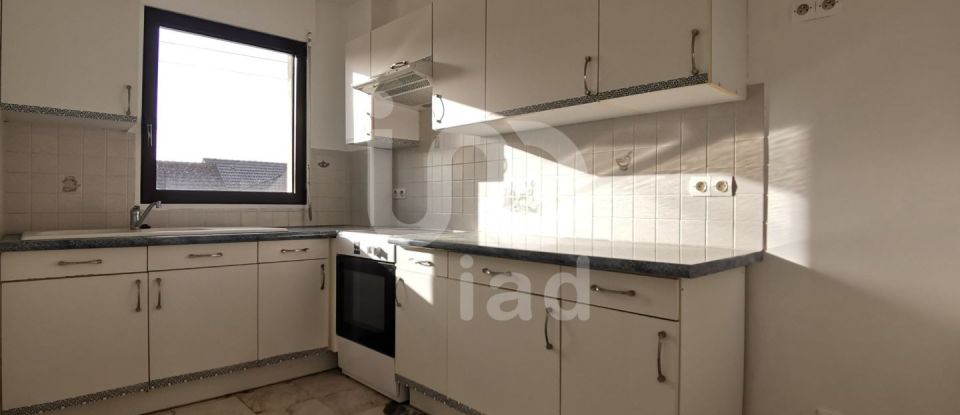 Apartment 2 rooms of 43 m² in Villeparisis (77270)