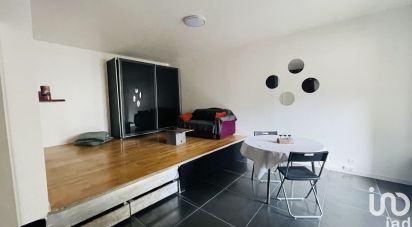 Apartment 1 room of 32 m² in Sèvres (92310)