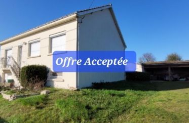 House 4 rooms of 90 m² in Basse-Goulaine (44115)