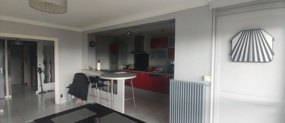 Apartment 3 rooms of 83 m² in Villars (42390)