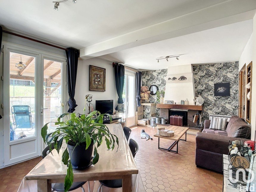 Maison 4 pièces de 115 m² à Cahors (46000)
