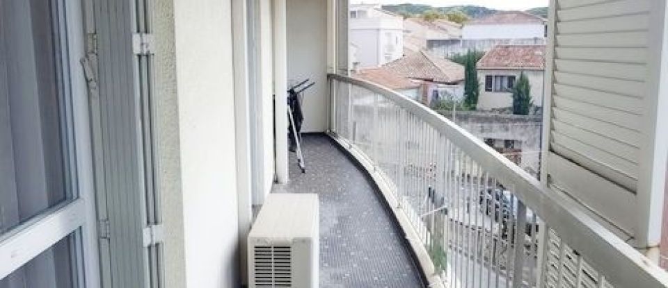 Apartment 4 rooms of 82 m² in Martigues (13500)