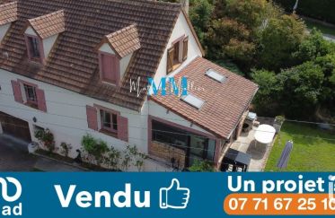 House 5 rooms of 120 m² in Saint-Prest (28300)