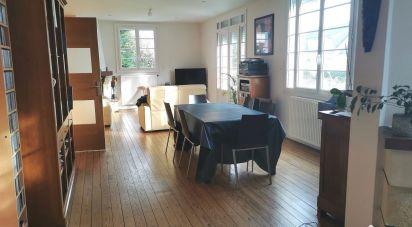 House 7 rooms of 220 m² in Saint-Nazaire (44600)