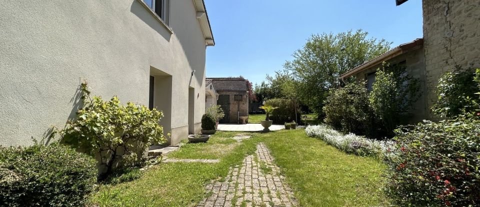 House 6 rooms of 158 m² in Warmeriville (51110)