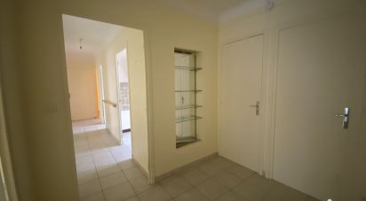 Apartment 3 rooms of 82 m² in Vichy (03200)