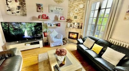 House 6 rooms of 81 m² in Sartrouville (78500)