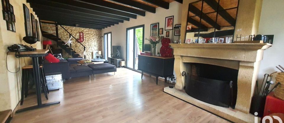 House 8 rooms of 181 m² in Fargues-Saint-Hilaire (33370)