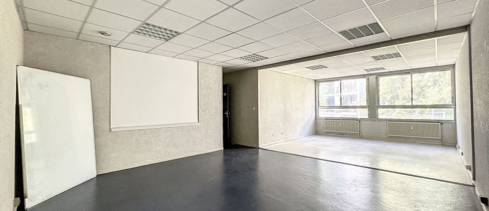 Offices of 321 m² in Annecy (74000)