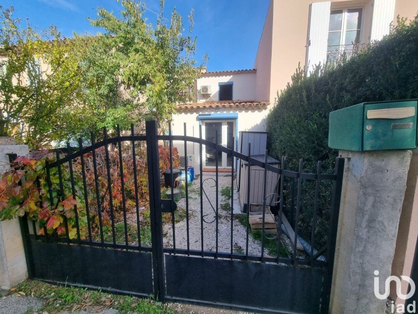Town house 2 rooms of 54 m² in Nans-les-Pins (83860)