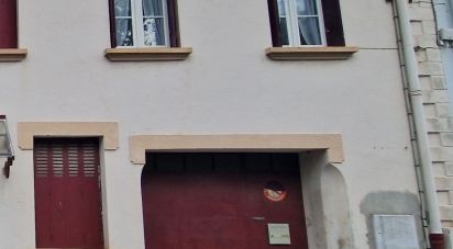 Parking/garage/box de 40 m² à Sarrancolin (65410)