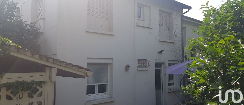 Maison 8 pièces de 125 m² à Montluçon (03100)