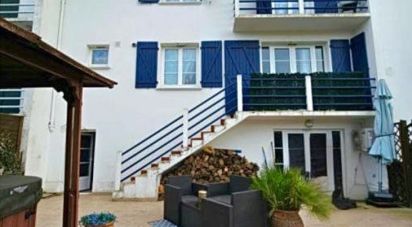 House 5 rooms of 98 m² in Ciboure (64500)