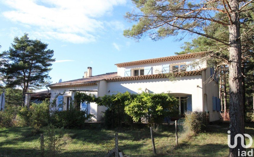 House 5 rooms of 145 m² in Comps-sur-Artuby (83840)