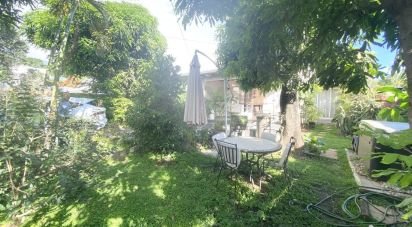 House 4 rooms of 113 m² in Saint-Pierre (97432)