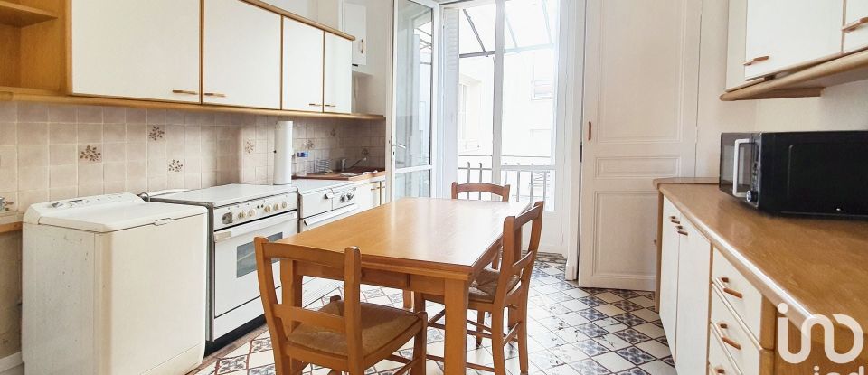 Apartment 5 rooms of 141 m² in Paris (75011)