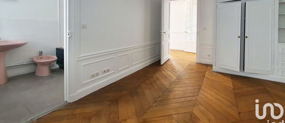 Appartement 5 pièces de 141 m² à Paris (75011)
