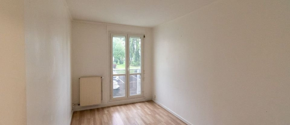 Apartment 4 rooms of 80 m² in Bois-d'Arcy (78390)