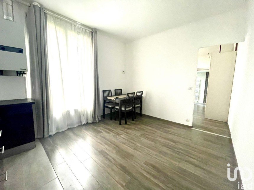 Apartment 2 rooms of 37 m² in L'Haÿ-les-Roses (94240)