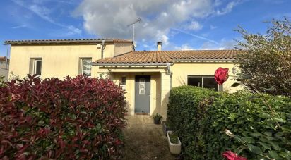 House 4 rooms of 123 m² in Le Tallud (79200)