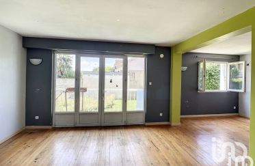 Apartment 3 rooms of 61 m² in Rochefort (17300)