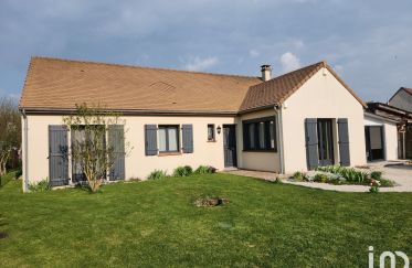 House 6 rooms of 108 m² in Bailleul-le-Soc (60190)