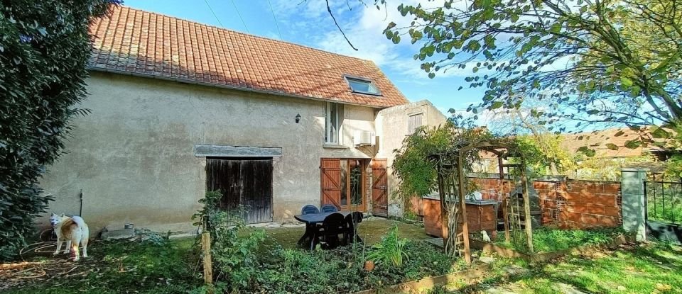 Maison de campagne 4 pièces de 105 m² à Saint-Rémy-en-Rollat (03110)