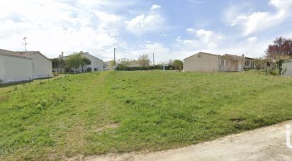 Land of 841 m² in Chevanceaux (17210)