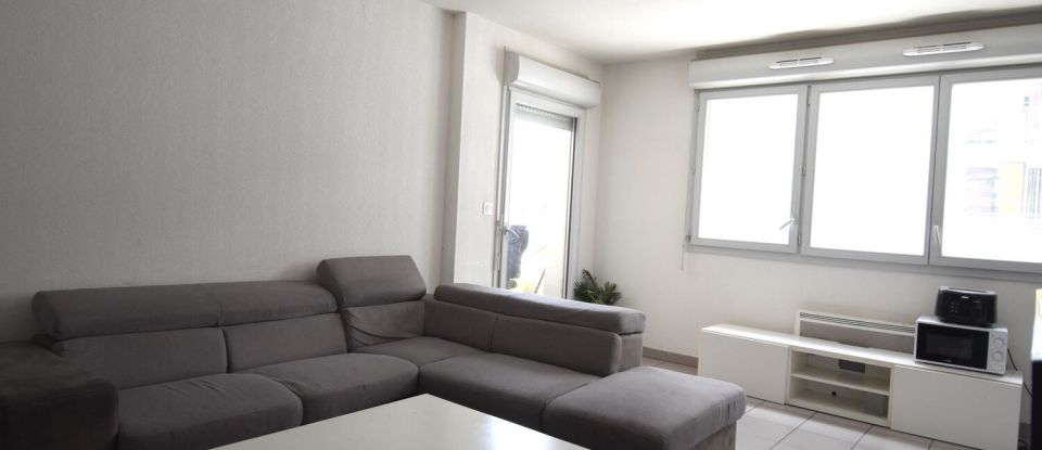 Apartment 3 rooms of 56 m² in Marseille (13003)