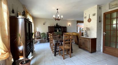 Traditional house 5 rooms of 124 m² in Saint-Martin-de-Bernegoue (79230)