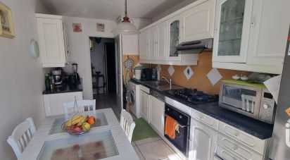 Apartment 4 rooms of 96 m² in Nîmes (30900)