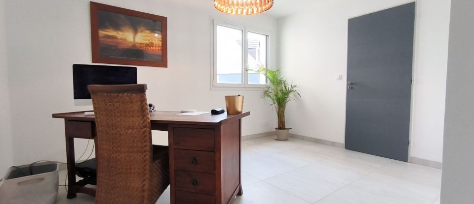 Architect house 7 rooms of 159 m² in Bezannes (51430)