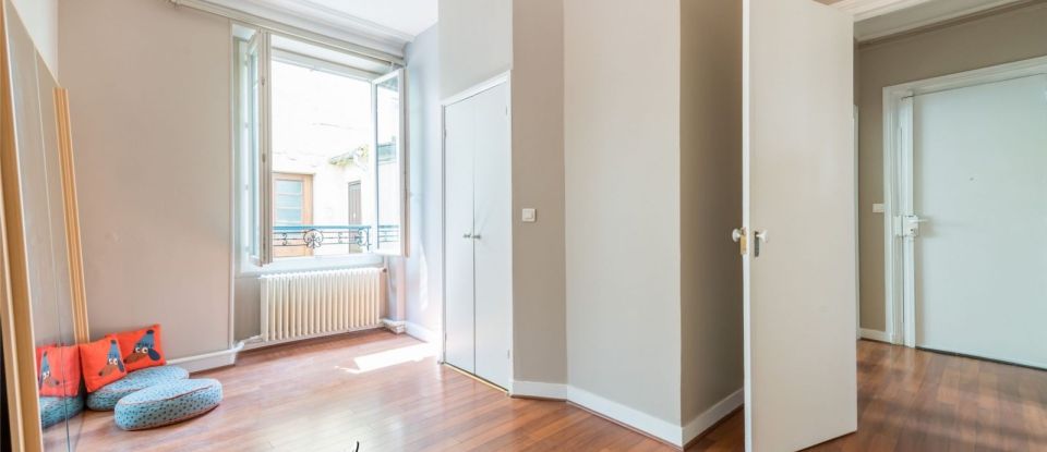 Appartement 2 pièces de 56 m² à Saint-Mandé (94160)