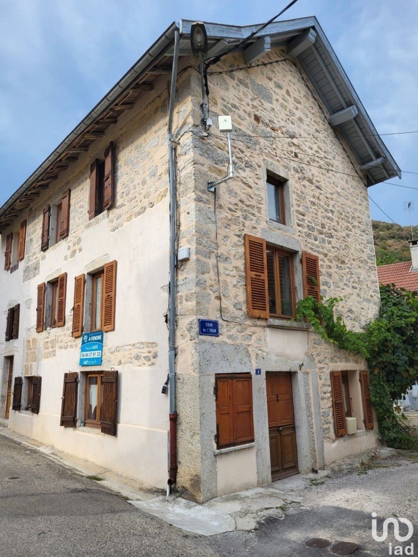 Maison 6 pièces de 150 m² à Villebois (01150)