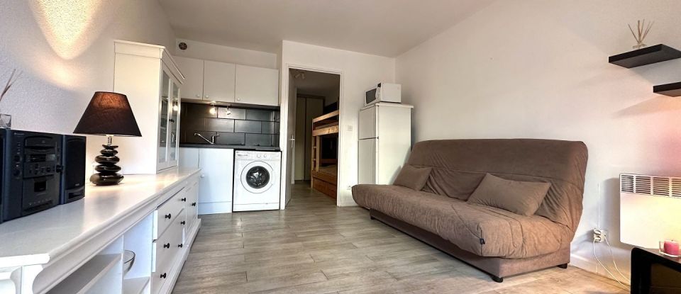 Apartment 2 rooms of 27 m² in Saint-Raphaël (83700)