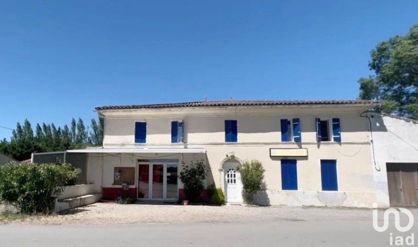 Maison 12 pièces de 391 m² à Saint-Androny (33390)