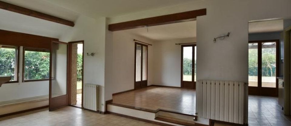 House 6 rooms of 148 m² in Pau (64000)