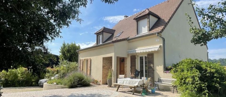 House 6 rooms of 136 m² in Marcoussis (91460)