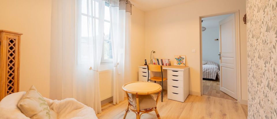 House 8 rooms of 175 m² in Vrigne-aux-Bois (08330)