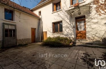 Traditional house 5 rooms of 163 m² in Bennecourt (78270)