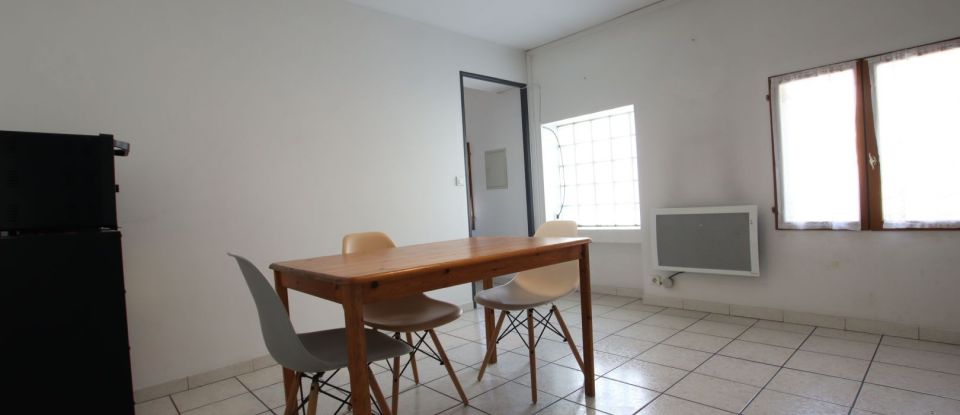 House 4 rooms of 117 m² in Marseille (13012)