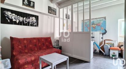 House 4 rooms of 185 m² in Azy (18220)