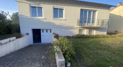 House 4 rooms of 92 m² in Lageon (79200)