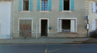 Maison 4 pièces de 132 m² à Montsalvy (15120)