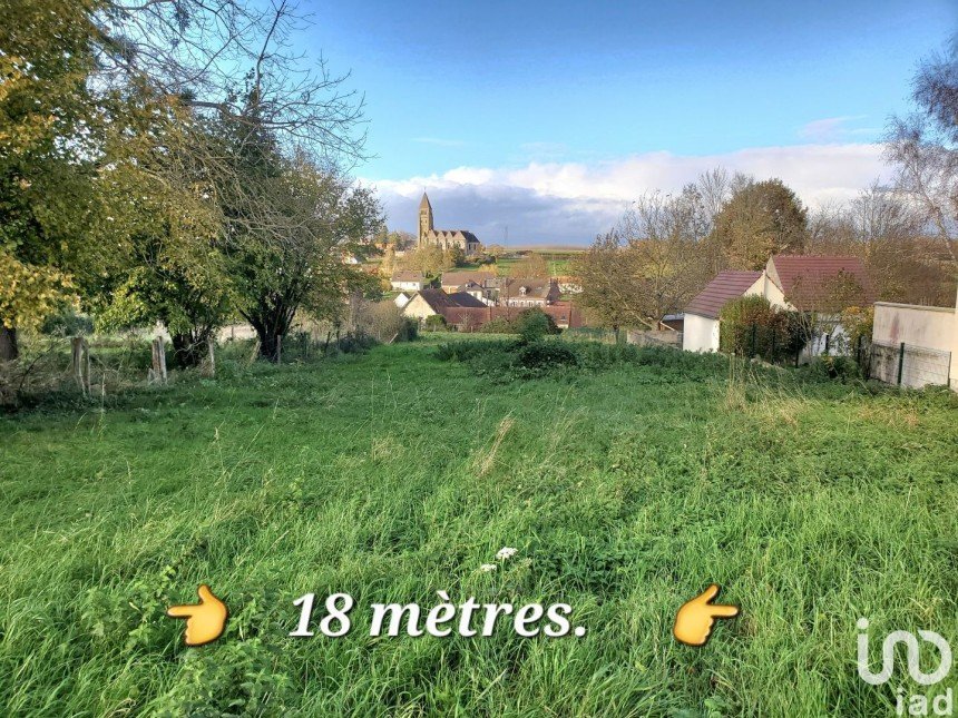 Land of 2,300 m² in Thiescourt (60310)