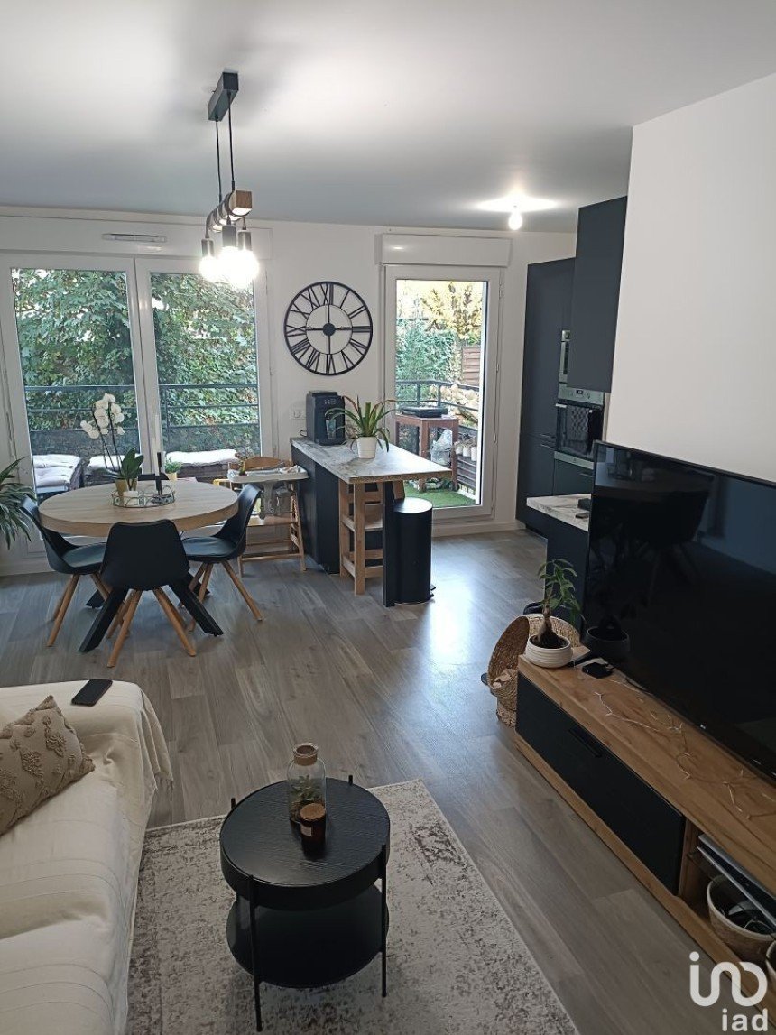 Apartment 3 rooms of 63 m² in Brie-Comte-Robert (77170)