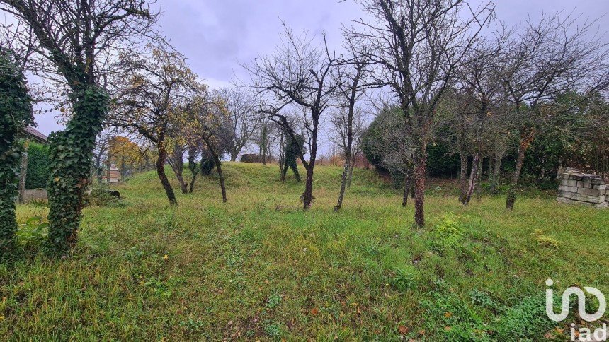 Land of 2,553 m² in Blacy (51300)