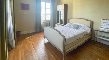House 9 rooms of 321 m² in Amiens (80090)